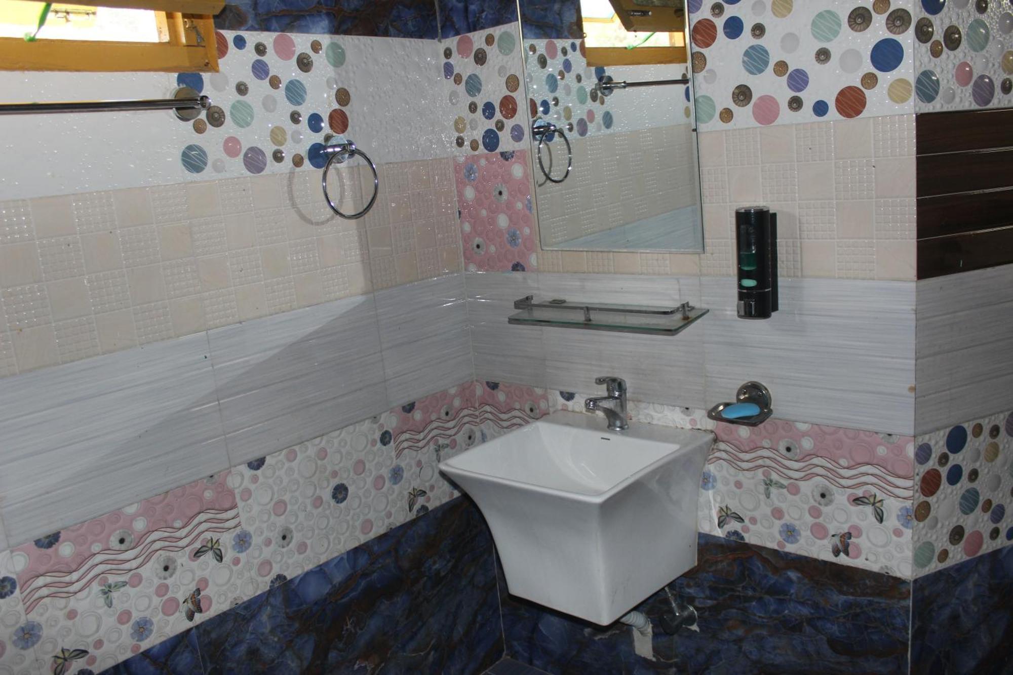 קאסול Moonlight Guest House מראה חיצוני תמונה
