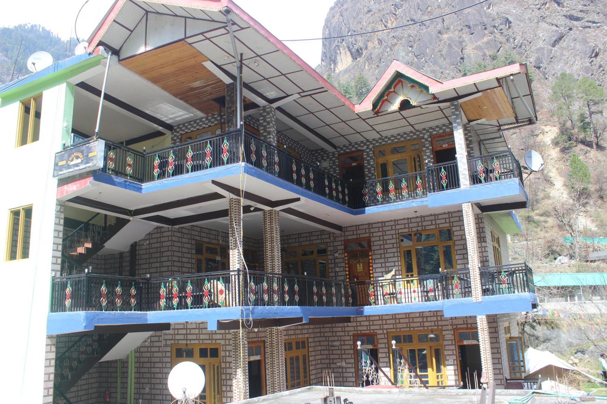קאסול Moonlight Guest House מראה חיצוני תמונה