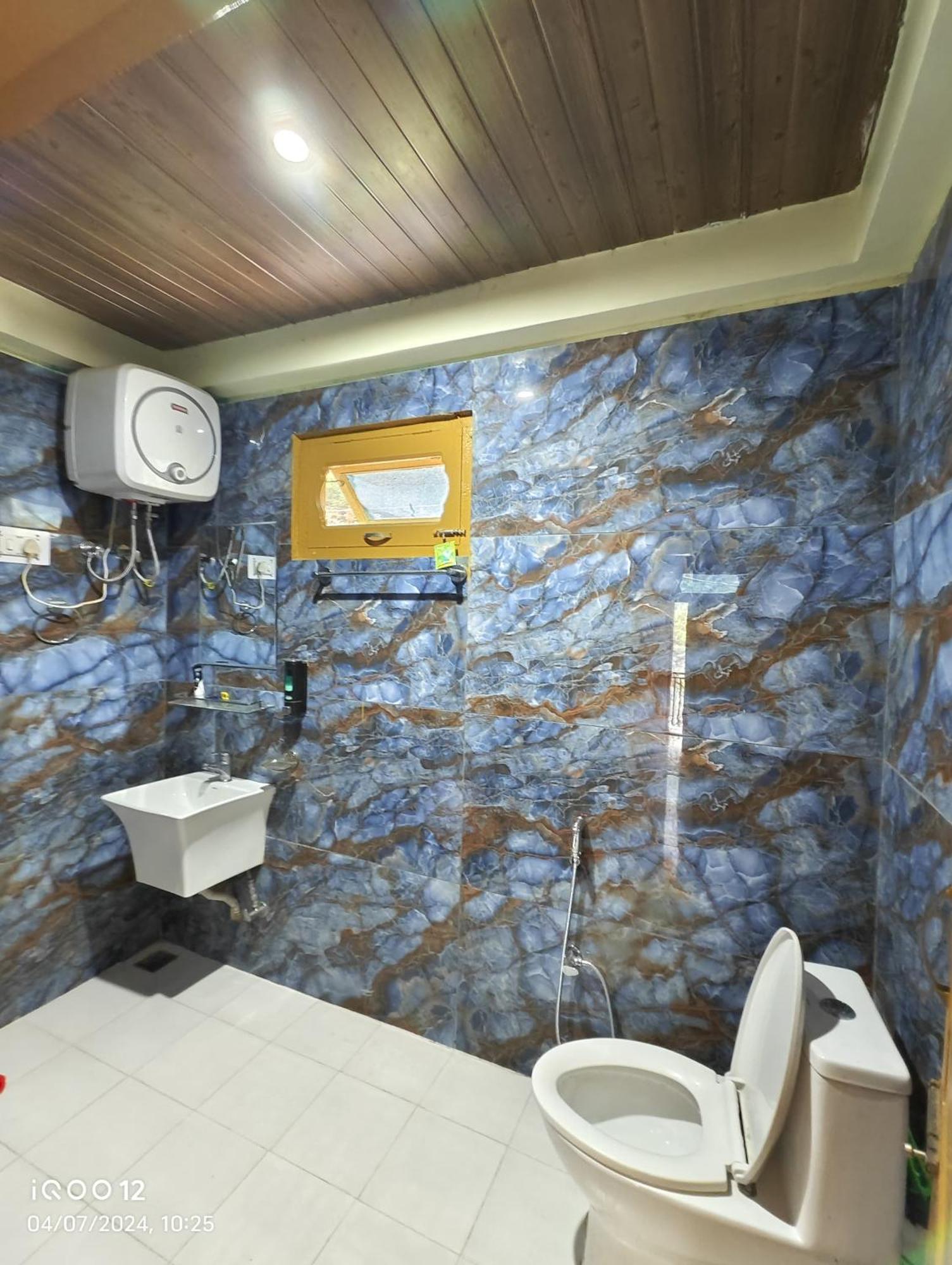 קאסול Moonlight Guest House מראה חיצוני תמונה